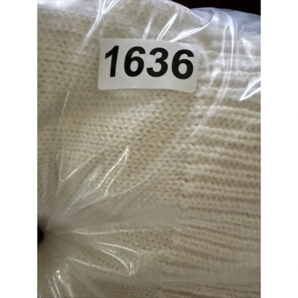 Vintage Honors Sweater Needle Point Ivory Floral Size M Granny Artsy Cottagecore